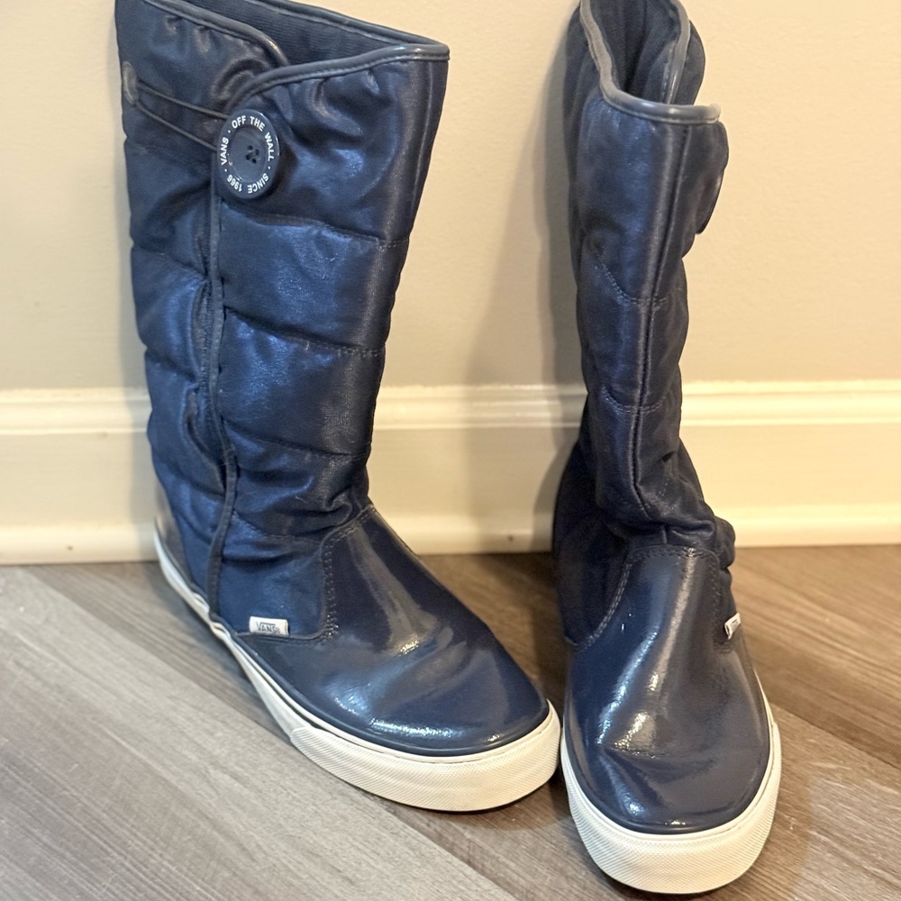 Navy Blue Quilted Winter Boots